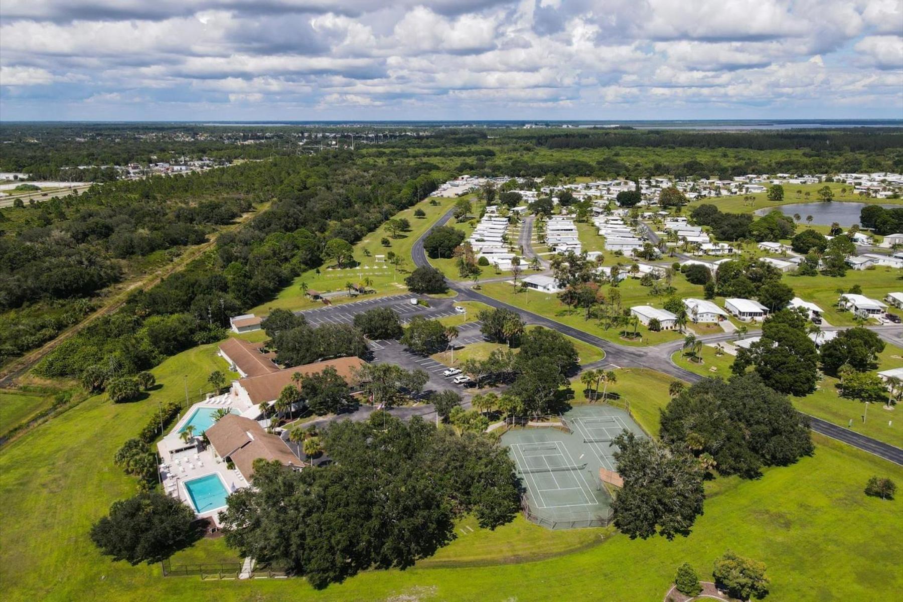7324 Candace Ln Villa พอร์ตชาร์ล็อต ภายนอก รูปภาพ